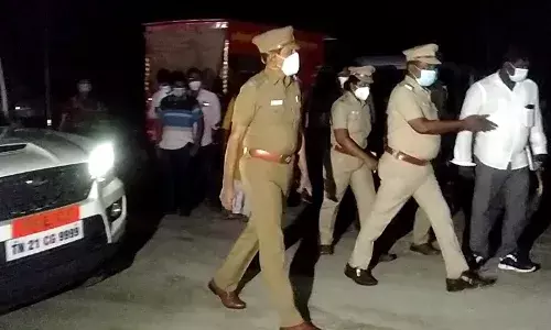 கல்குவாரியில் மண் சரிந்து விபத்து: வட மாநிலத்தை சேர்ந்த இருவர் பலி