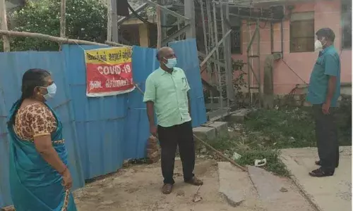 பரதராமி கிராமத்தில் கொரோனா தொற்று அதிகமானதால் முழு ஊரடங்கு