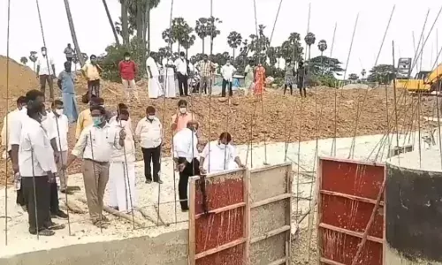 திருவள்ளூர்: காட்டூர் ஏரி நீர்த்தேக்க பணிகள்- துரை சந்திரசேகர் எம்எல்ஏ நேரில் ஆய்வு! 