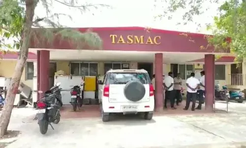 காஞ்சிபுரம் : டாஸ்மாக் கடைகள் திறக்கும்முன் இருப்பு நிலையை ஆய்வு செய்ய கோரிக்கை காஞ்சிபுரம் : டாஸ்மாக் கடைகள் திறக்கும்முன் இருப்பு நிலையை ஆய்வு செய்ய கோரிக்கை