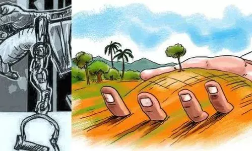 சென்னையில்  நிலத்தை ஆக்கிரமிக்க முயன்றவர்களுக்கு பெண்கள் தர்மஅடி !