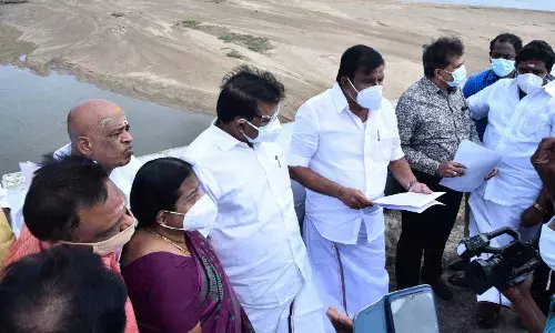 திருச்சியில் ராமநாதபுரம் காவிரி கூட்டுக்குடிநீர் திட்ட நீரேற்று நிலையத்தை அமைச்சர்கள் பார்வையிட்டு ஆய்வு திருச்சியில் ராமநாதபுரம் காவிரி கூட்டுக்குடிநீர் திட்ட நீரேற்று நிலையத்தை அமைச்சர்கள் பார்வையிட்டு ஆய்வு