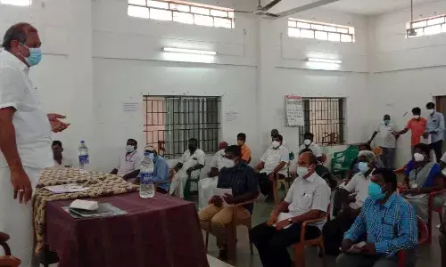 அரசு பணிகளை தரமாக செய்து முடிக்க வேண்டும்:  கான்ட்ராக்டர்களுக்கு நாமக்கல் எம்.பி அறிவுறுத்தல்