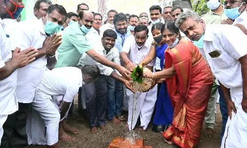 மண்ணச்சநல்லூர் தொகுதியில் புதிய மேல்நிலை நீர்த் தேக்கத் தொட்டி : அடிக்கல் நாட்டிய எம்எல்ஏ கதிரவன்