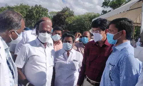 தஞ்சாவூர் மாவட்ட மருத்துவமனைகளை சுகாதாரத்துறை  அமைச்சர் ஆய்வு