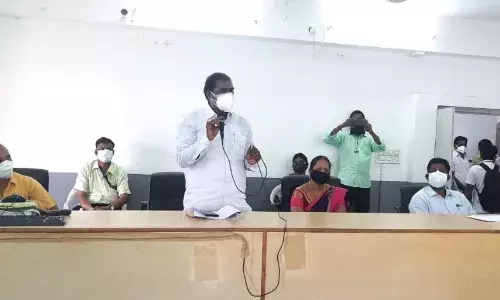 பென்னாகரத்தில் கொரோனா தடுப்புப்பணி: ஜி.கே.மணி எம்எல்ஏ ஆலோசனை