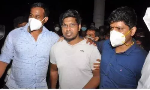 சைபர் கிரைம் போலீஸ் வலையில் சிக்கினார் யூட்டுயூபர் மதன்