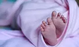 பொம்மிடி அருகே பெண் சிசு இறப்பில் மர்மம்: போலீஸ் விசாரணை