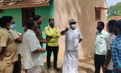 மின் கம்பங்கள் சேதம்: உடனடியாக ஆய்வு செய்த தர்மபுரி  எம்எல்ஏ வெங்கடேஸ்வரன்