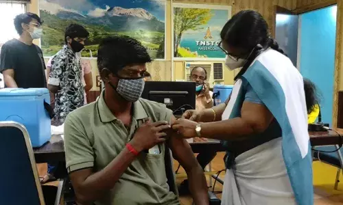 கிள்ளியூர்:அலுவலகம் திறக்கும் முன்பே தீர்ந்து போன தடுப்பூசி டோக்கன்
