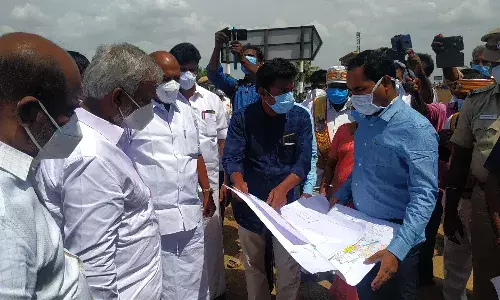 கோவில் நிலம் ஆக்கிரமிப்பு:  ஆவணங்களை கொடுத்தால் நடவடிக்கை எடுப்பேன் அமைச்சர் சேகர்பாபு பேட்டி