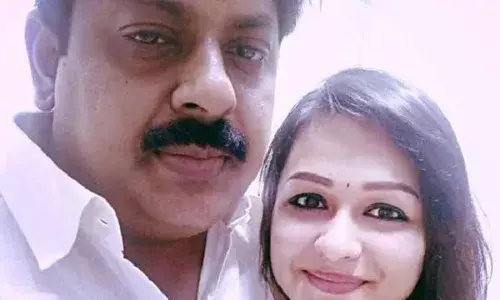 நடிகையின் பாலியல் புகாரில் முன்னாள் அமைச்சர் மணிகண்டன் சிறையில் அடைப்பு