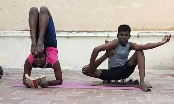 சர்வதேச யோகா தினம்-அசத்திய மாணவர்கள் சர்வதேச யோகா தினம்-அசத்திய மாணவர்கள்