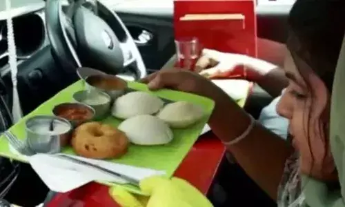 கேரளாவில்  இன் –கார் டைனிங் வசதி தொடக்கம்