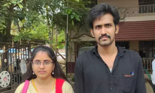 கும்பகோணத்தில் உயிருக்கு பாதுகாப்பு கேட்டு போலீசில்  தஞ்சம் அடைந்த காதல் ஜோடி