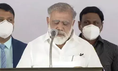 விவசாயிகள் கடன் பெற தடையில்லை: அமைச்சர் ஐ.பெரியசாமி தகவல்