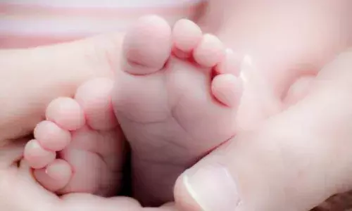 குப்பையில் வீசி சென்ற பச்சிளம் குழந்தையின் சடலம்: போலீசார் விசாரணை.
