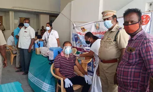 பரோலில் வந்துள்ள பேரறிவாளனுக்கு கொரோனா தடுப்பூசி போடப்பட்டது