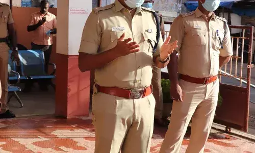 கனிமவளங்கள் கடத்த முயற்ச்சி - 2 டொம்போக்கள் பறிமுதல் ஒருவர்கைது