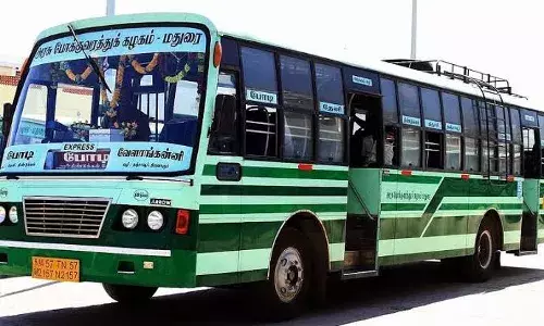 நெல்லை-அரசு பேருந்துகள் பராமரிப்பு பணிகள் தீவிரம்