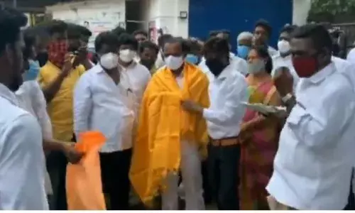 200க்கும் மேற்பட்டோர் ஜெகன் மூர்த்தியார் முன்னிலையில் புரட்சி பாரதம் கட்சியில் இணைந்தனர்