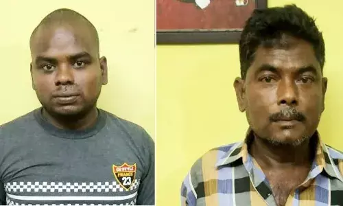 திருப்பத்தூரில் குடிபோதையில் காவல் நிலையத்தில் ரகளை செய்த தந்தை மகன் கைது