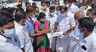 போளூரில் வணிக  வளாகம் கட்டுவதற்கு சட்டமன்ற உறுப்பினர் ஆய்வு