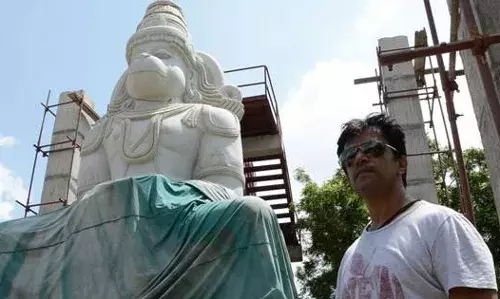 நடிகர் அர்ஜுன் தனது சொந்த செலவில் கட்டிய ஆஞ்சநேயர் கோவில் கும்பாபிஷேகம்