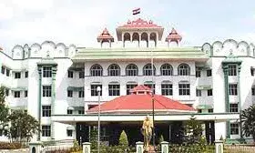 நீதிமன்ற உத்தரவுப்படி   கோவில் நிலத்தில் ஆக்கிரமிக்கப்பட்டிருந்த கட்டிடங்கள் அகற்றம்