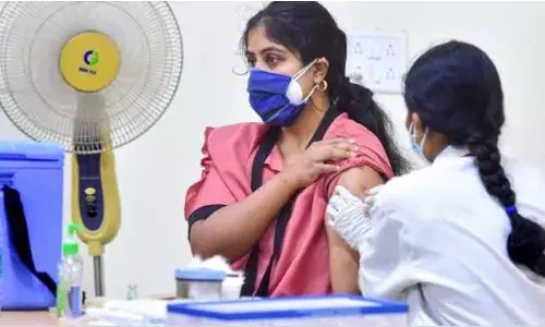 வேலூர் மாவட்டத்தில் இதுவரை 2.75 லட்சம் பேருக்கு கொரோனா தடுப்பூசி போடப்பட்டுள்ளது