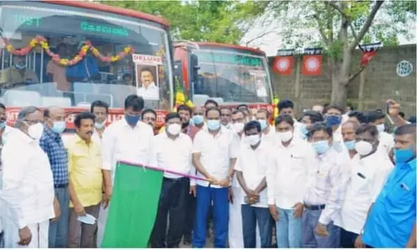 திருவொற்றியூர் - கோவளம் நேரடி பஸ் வசதி, அமைச்சர் ராஜ கண்ணப்பன் தொடங்கிவைத்தார் திருவொற்றியூர் - கோவளம் நேரடி பஸ் வசதி, அமைச்சர் ராஜ கண்ணப்பன் தொடங்கிவைத்தார்