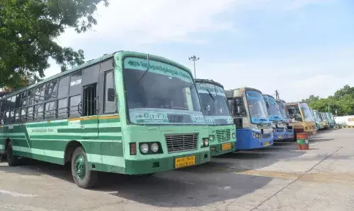 ஓரம்போ... ஓரம்போ நம்மூரு பஸ்சு வருது!ஈரோடு மாவட்டத்தில் இன்று 400 பஸ்கள் இயக்கம்