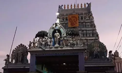 கும்பகோணத்தில் கோயில்கள் திறப்பு; பேருந்துகளும்  இயங்க தொடங்கின