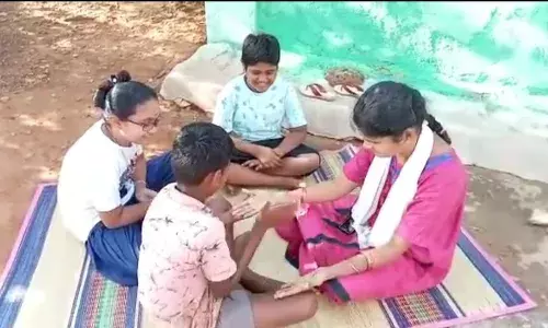அரசின் உதவிக்காக காத்திருக்கும் மாற்றுத் திறனாளி.