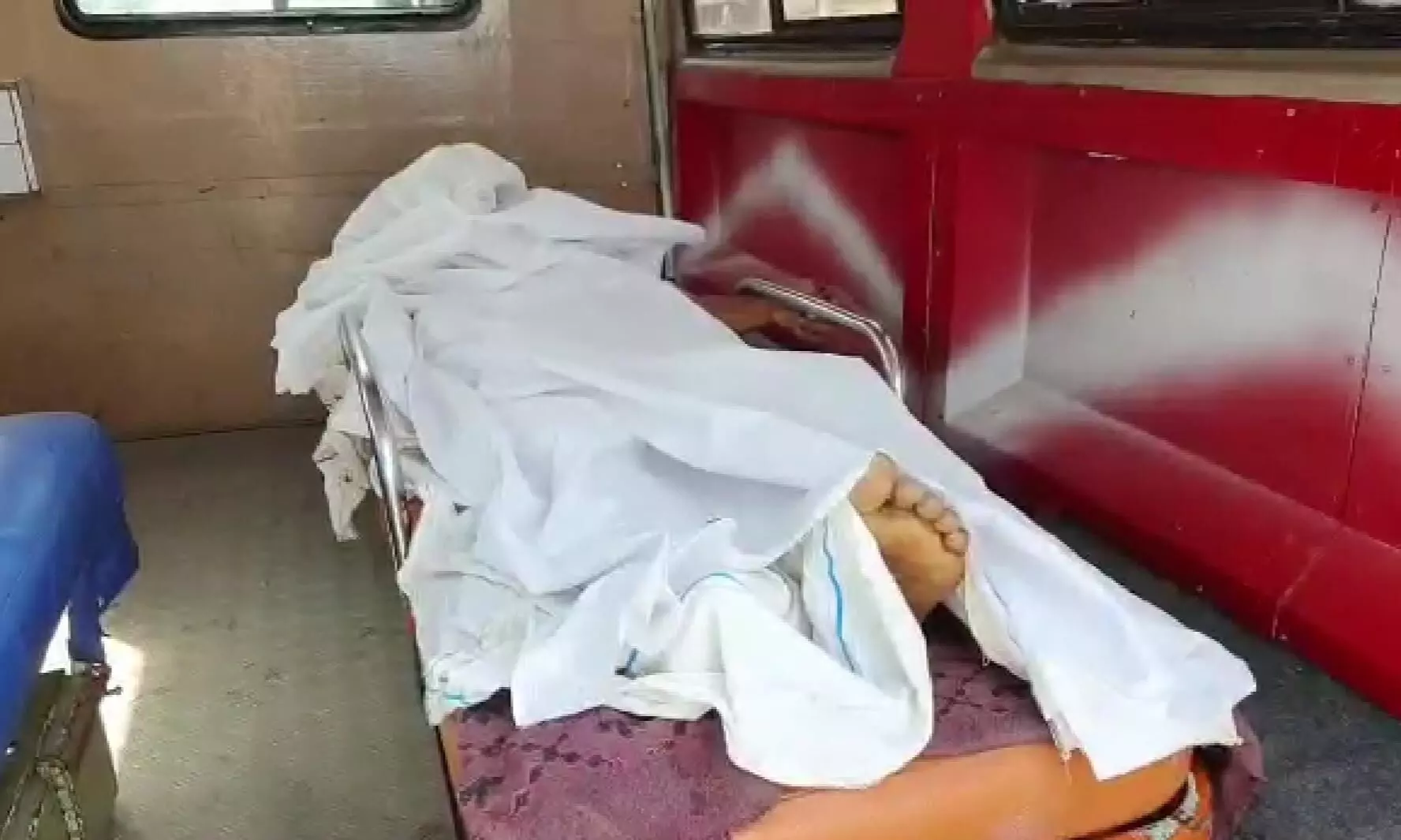 கோவை அருகே முதியவர் கொலை - ஹோட்டல் தொழிலாளி கைது கோவை அருகே முதியவர் கொலை - ஹோட்டல் தொழிலாளி கைது