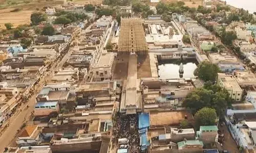சங்கரன்கோவிலில் ஆடித்தபசு-கோமதி அம்மன் கோவிலுக்குள் பக்தர்கள் செல்ல தடை
