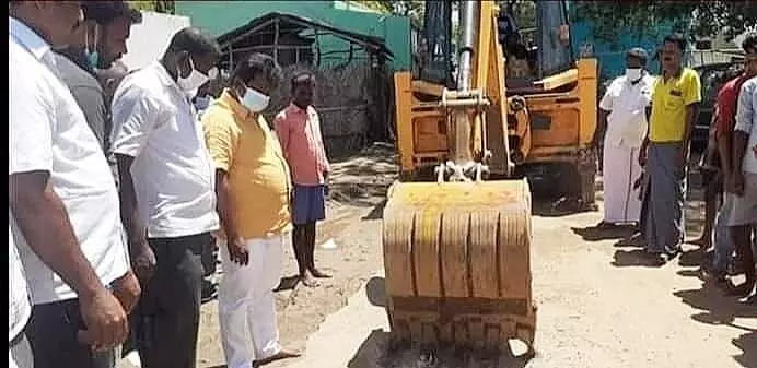 செங்கம் பகுதியில் புதிய தார்சாலை அமைக்கும் பணி செங்கம் பகுதியில் புதிய தார்சாலை அமைக்கும் பணி