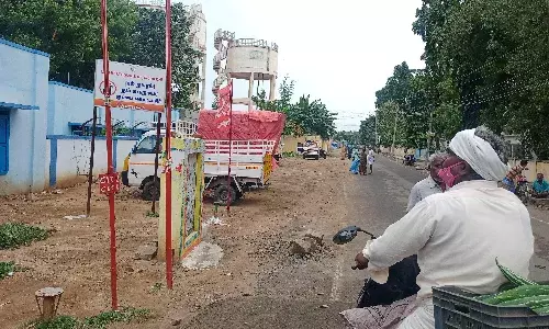 பள்ளிபாளையம் வாரச்சந்தை கூடுவது எப்போது? வியாபாரிகள் எதிர்பார்ப்பு