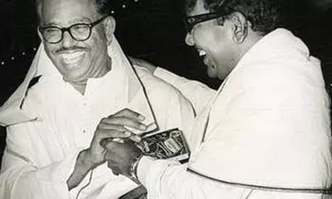 திராவிட இயக்கத்தின் தாயான நீதிக்கட்சியில் பற்றுள்ள நாவலர் நெடுஞ்செழியன்