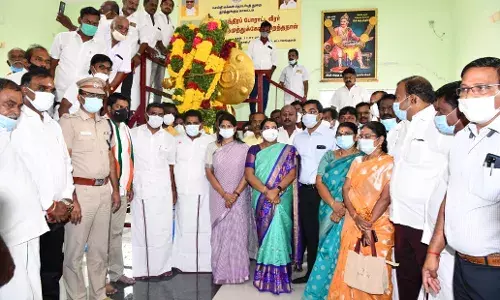 சுதந்திர போராட்ட வீரன் அழகு முத்துக்கோன் பிறந்தநாள் விழா-கனிமொழி எம்பி  மரியாதை