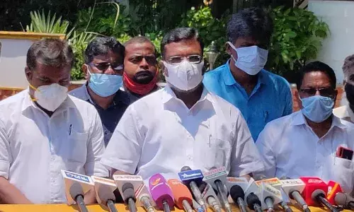 முதலமைச்சர் மு.க.ஸ்டாலின்  தலைமையில் நடந்த அனைத்துக் கட்சிக் கூட்டம், அதிரடியாக தீர்மானங்கள் நிறைவேற்றம் முதலமைச்சர் மு.க.ஸ்டாலின்  தலைமையில் நடந்த அனைத்துக் கட்சிக் கூட்டம், அதிரடியாக தீர்மானங்கள் நிறைவேற்றம்