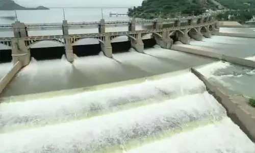 மேட்டூரில் இருந்து பாசன தேவைக்கு தண்ணீர் திறப்பு  5,000 கன அடியாக குறைப்பு