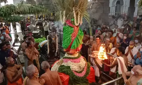 சங்கரன்கோவில் சங்கரநாராயணர் கோவில் ஆடி தபசு  கொடியேற்றத்துடன் தொடங்கியது