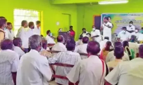 பாஜவுடன் கூட்டணியால் தேர்தலில் தோல்வி: அதிமுக நிர்வாகிகள் குற்றச்சாட்டு