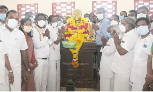பெருந்தலைவர் காமராஜரின் பிறந்தநாளையொட்டி குமரியில் அரசு சார்பில் மரியாதை