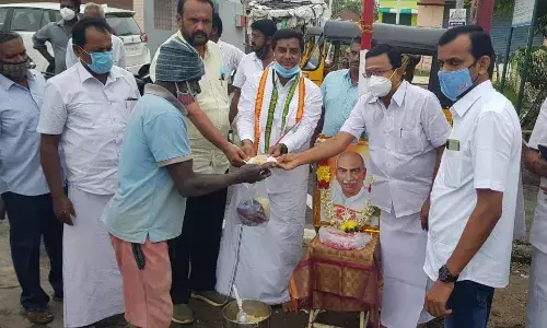 ஊத்துக்குளியில் காமராஜர் பிறந்தநாள் விழா