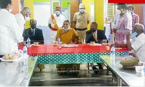 நீதிமன்றத்தை வாடகை கட்டடத்திற்கு மாற்றுவது குறித்து மாவட்ட நீதிபதி ஆலோசனை