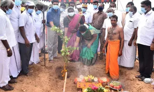 ஏரியூரில் ரூ.3.02 கோடி கட்டிடப்பணி: தருமபுரி கலெக்டர் துவக்கிவைத்தார்