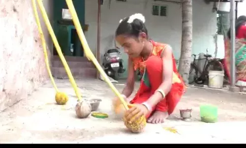 ஆடி 1 : தேங்காய் சுட்டு வழிபாடு