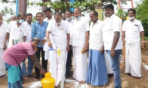 சாலவாக்கம் ஊராட்சியில் மேல்நிலை நீர்த்தேக்கத் தொட்டியை திறந்து வைத்த எம்எல்ஏ சுந்தர்